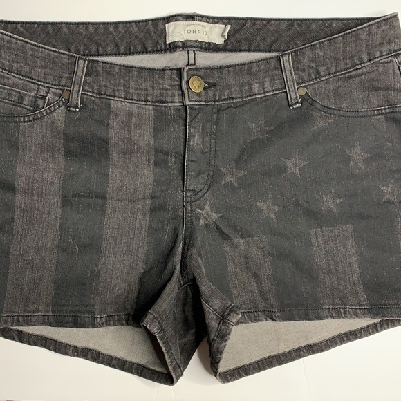 TORRID‎ SHORTS FLAG USA MINI STARS AND STRIPES DENIM JEANS GRAY/BLACK - Picture 4 of 10